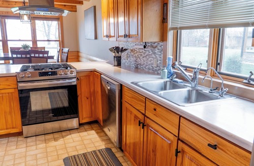 Battle Lake House | Charming Lakefront Cabin Ottertail Lake: Cozy, Family-Friendly, Near Battle Lake