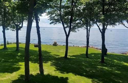 Isle House | Charming log cabin house in Isle perfect for relaxing getaways