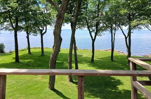 Isle House | Charming log cabin house in Isle perfect for relaxing getaways