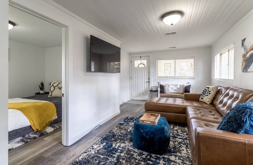 Erie House | Charming Old Town Erie Retreat-Mountain Views!