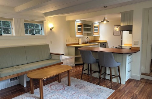 Portsmouth Apartment | Charming one bedroom apartment in the South End of Portsmouth