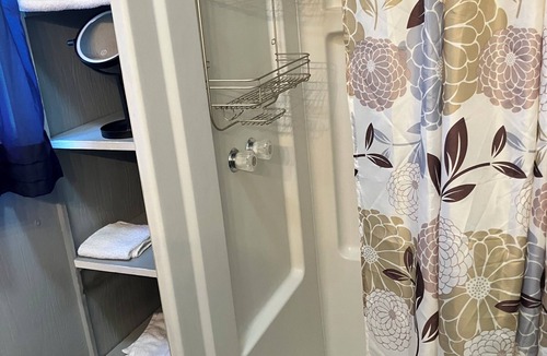 Geneva Apartment | Charming Private Apartment In Downtown Geneva