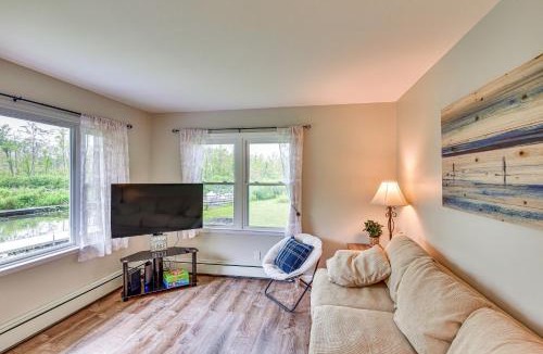 Reading House | Charming Reading Home w/Lake Views & Private Dock