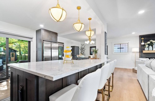 Zionsville House | Charming renovated 2-bedroom home & study: Experience Fall in Lovely Zionsville!