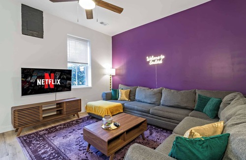 Soulard Apartment | Charming Soulard Home – 8BR for Groups & Work Trips