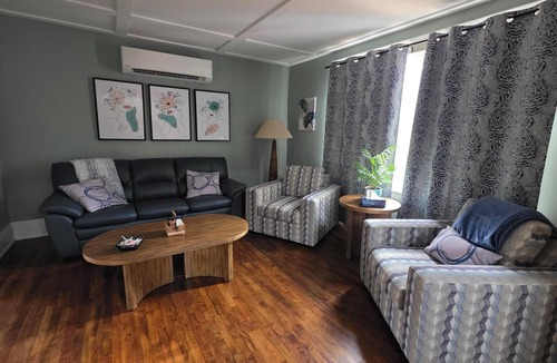 Summerside House | Charming Summerside Heritage Home Near Beaches & Steps from the Boardwalk