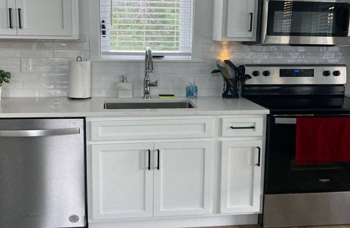 Scarborough Cottage | Charming Tiny Home in Scarborough, Maine