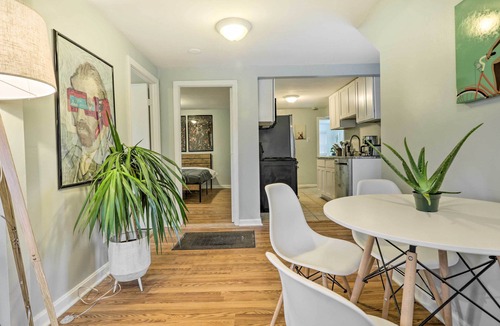 Warwick House | Charming Warwick Vacation Rental: Walk to Bay