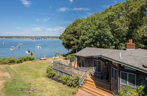 Lagoon Heights Cottage | Charming waterfront home in prime Oak Bluffs!