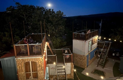Medicine Park Cabin | Charming Wheelchair-Accessible Tiny House with Patio near Wichita Mountains – Medicine Park, OK