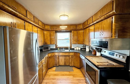 Lemmon House | Chateau El Rancho: 3-bedroom Country House NE of Lemmon, SD