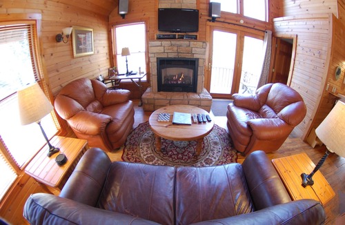 Logan Cottage | Chateau-Harvest Moon Cottages - 00088