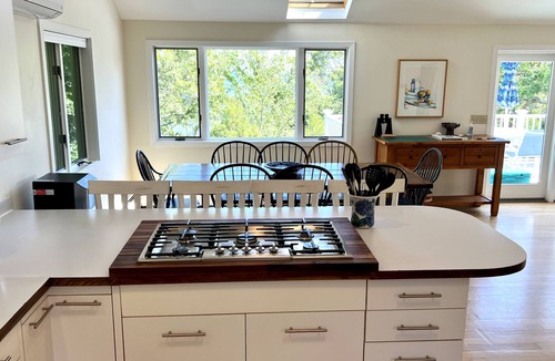 South Chatham House | Chatham Ocean View Home, Beach Accesso, 3 Decks, Pets Considered, Sleeps 10