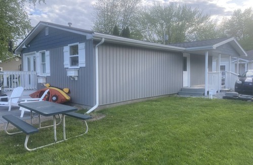 Wolcottville Cottage | Cheerful Cottage Nestled on Beautiful Witmer Lake