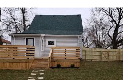 Near Northside House | Cheerful, Cozy, and Close to Everything. No Cleaning Fees.