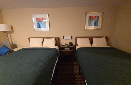 Chesaning Hotel | Chesaning INN & Suites