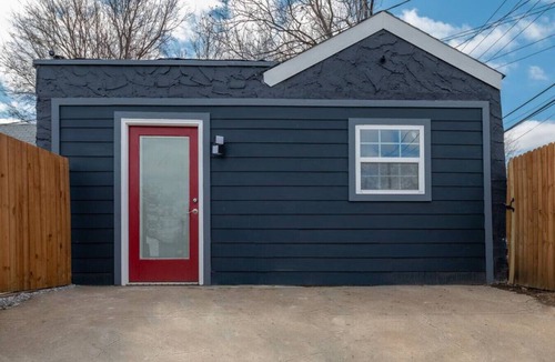 Tulsa House | Chic Boho Carriage-house 5 mins from Downtown, Gilcrease Tulsa