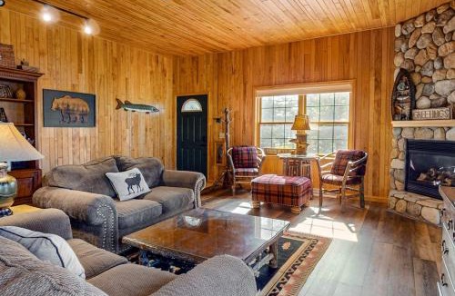 Manitowish Waters House | Chippewa Retreat - Den