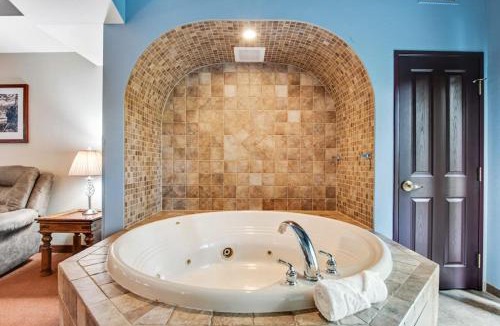 Wisconsin Dells House | Chula Vista Condo Unit #2145