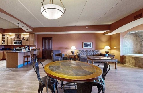 Wisconsin Dells Condo | Chula Vista Resort Condo Close to Top Attractions