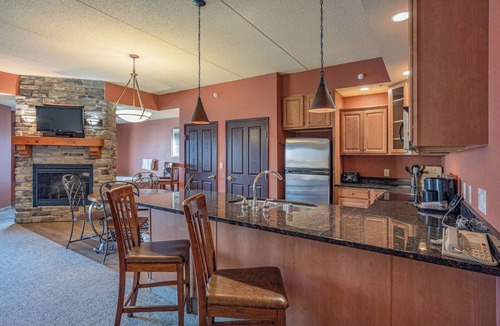 Wisconsin Dells Condo | Chula Vista Resort Spacious 3-Bedroom Condo with Free Waterpark Passes!