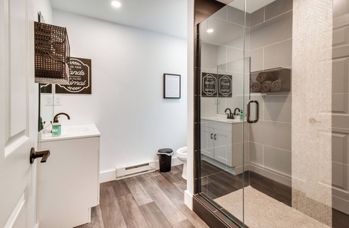 Norwood Apartment | Cincinnati Vacation Rental ~ 8 Mi to Downtown!