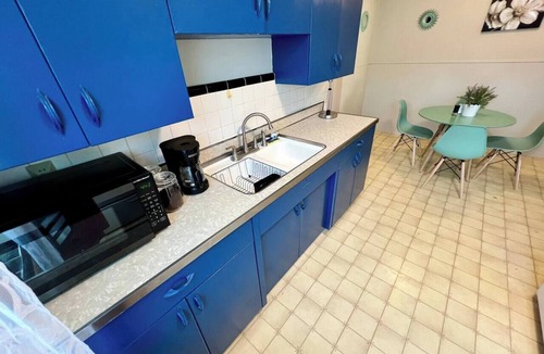 Westwood Apartment | Cincy Furnished Stays Joyful King 1 Bed Apartment 13 Minutes to Downtwn