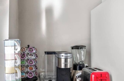 Fort Wayne Apartment | City Apartment Near Promenade Park Attractions