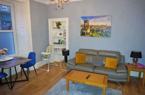 Tollcross Apartment | City Centre ,5*Ground Floor, near grass market