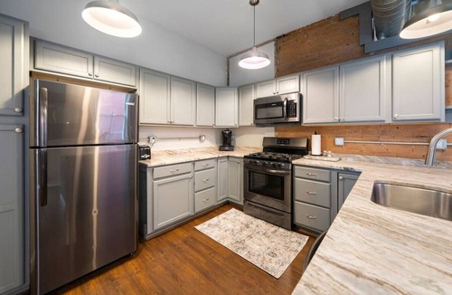 Cincinnati Apartment | City Escape 2BR Steps to TQL | OTR | Downtown