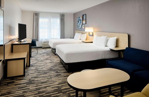 Jeffersontown Hotel | City Express by Marriott Louisville Southeast