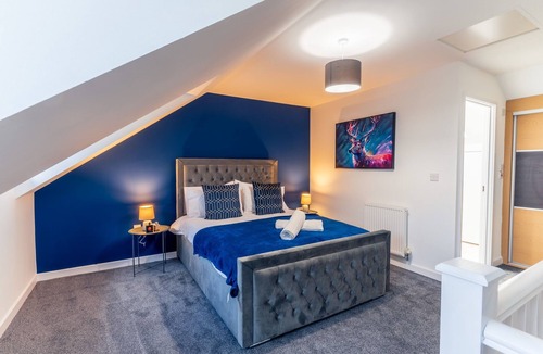 Framwellgate Moor Apartment | Cityscape Oasis in Durham