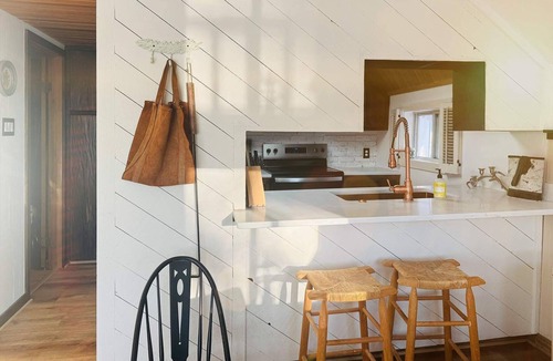 Clam River House | Clam Lake Waterfront Cottage w/Kayaks