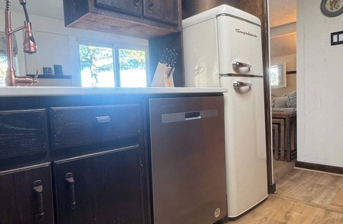 Clam River House | Clam Lake Waterfront Cottage w/Kayaks