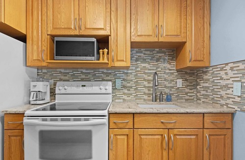 Clam River Apartment | ClamTorchLake Retreat Waterfront