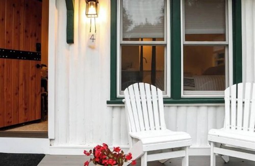 Ellison Bay Cottage | Clarence B Randall Cottage at the Griffin Inn
