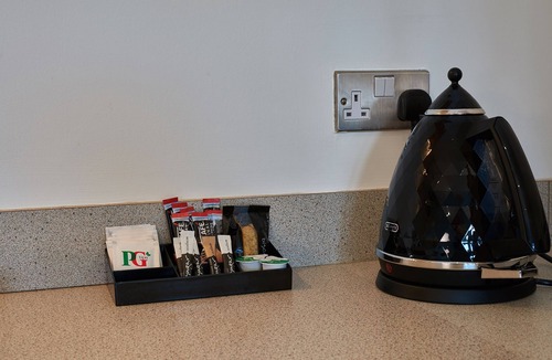 Newcastle-upon-Tyne Apartment | Clarence Court - Free Parking, W-Fi & Netflix