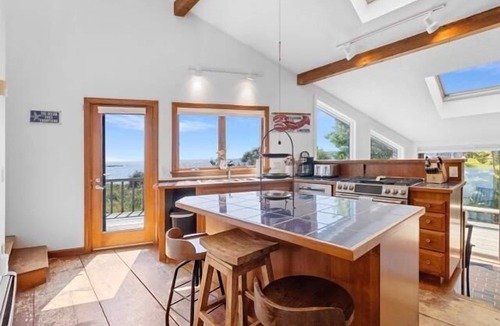 Tenants Harbor House | Clark Point Cottage, ocean access, panoramic views