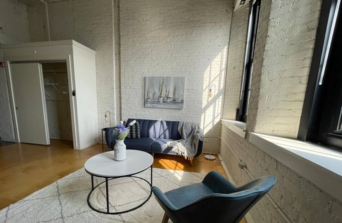 Smoketown Jackson Apartment | ★Classic 1BD/1BA + Gym - Downtown Louisville★