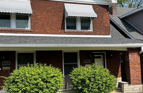 Clifton Heights House | Classic City Townhouse! safe, quite and great location!