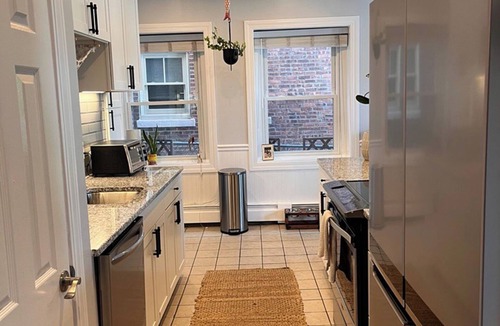 Salem Condo | Classic Condo by Downtown Salem Waterfront!