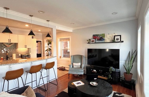 Salem Condo | Classic Condo by Downtown Salem Waterfront!