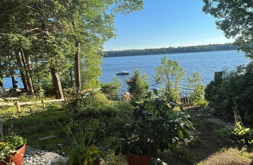 Windham Cottage | Classic Maine waterfront cottage on pristine Highland Lake Windham/Falmouth