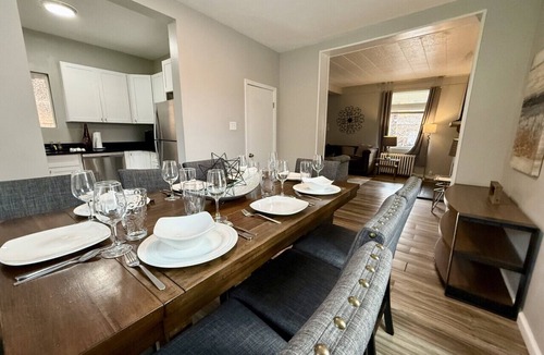 Mount Washington House | Classy 4bed 2 bath Mt Washington