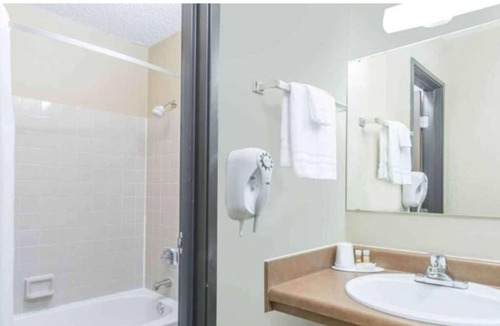 Glendive House | Clean and Affordable Rooms at a Friendly and Accommodating Hotel