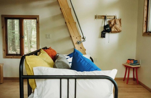 Lachine Cabin | Clewley's Nest - Minimalist cabin in the woods