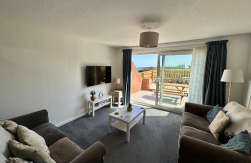 Cullercoats House | Cliff Haven, Sea View Holiday Home.