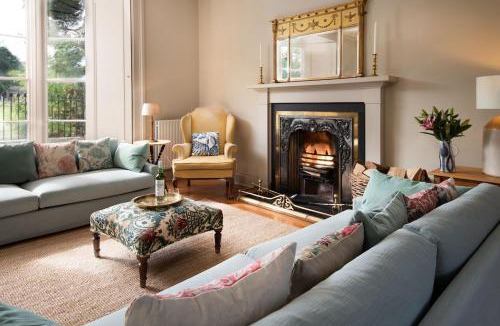 Gattonside House | Cloister House
