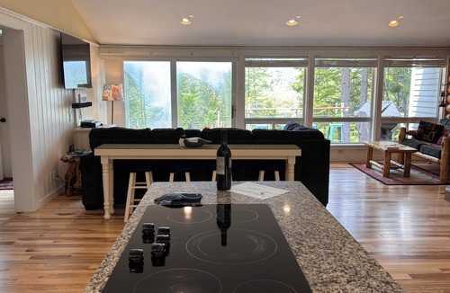 Seal Cove House | Close to Acadia hikes! Relaxing deck with firepit! 10-min walk to ocean access.