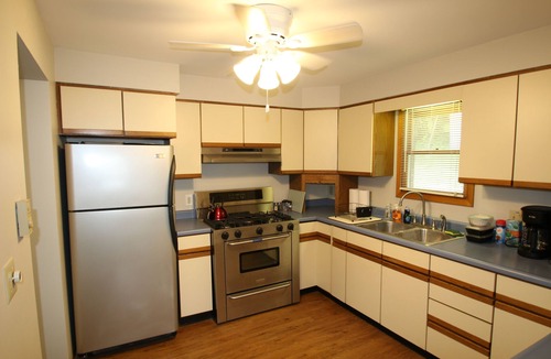 Athens House | Close to Court St. and Ohio University, 2 Bedroom, 1.5 Bath, House, Great Porch